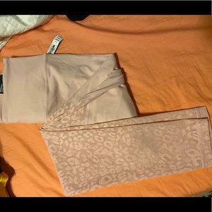 Victoria’s Secret knockout leggings